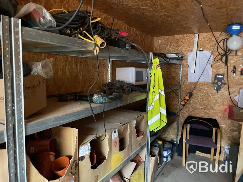 Container 20 fot | inklusive befintliga inventarier