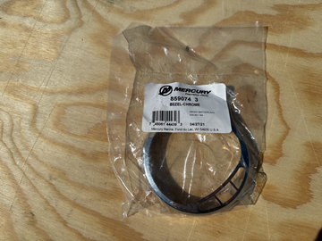 13 st. Mercury Kromring för Smartcraft SC1000 instrument. Ordinarie styckpris ca. 200kr.