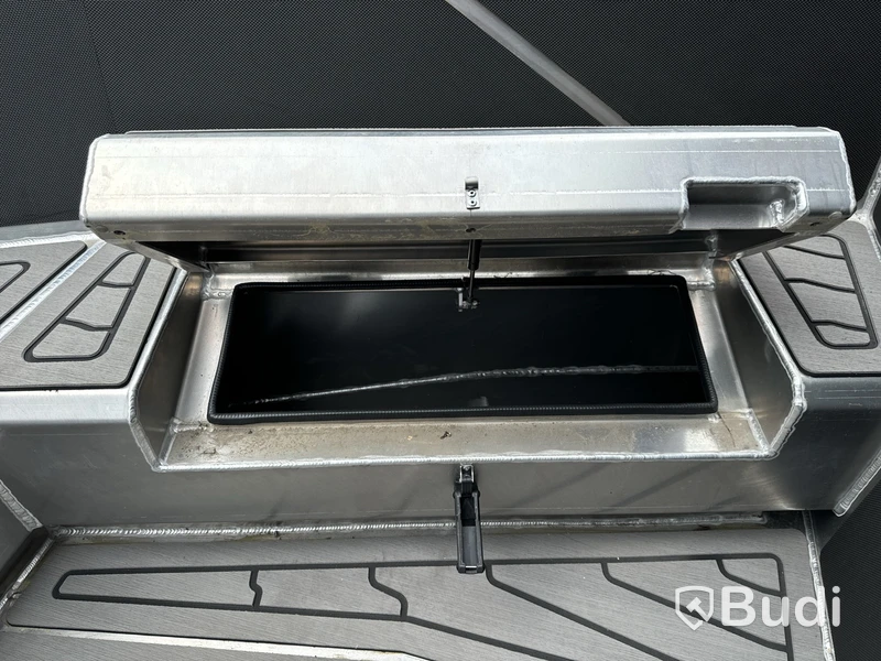 Plåtbåt, LANDX X6, med motor Mercury F115