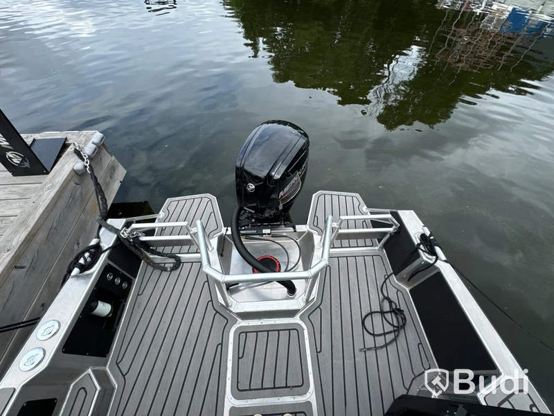 Plåtbåt, LANDX X6, med motor Mercury F115