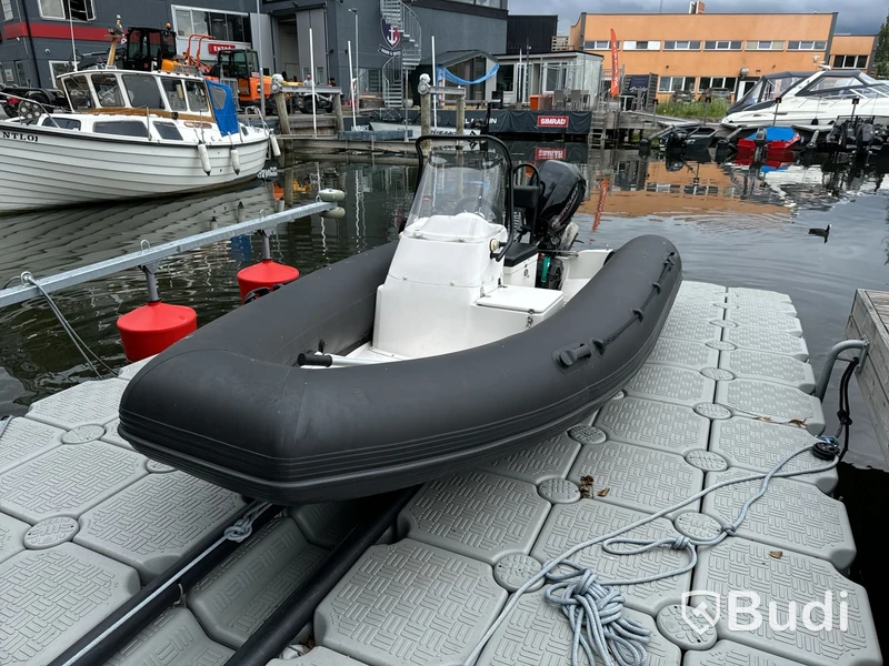 Ribbåt, GB 380, med motor Mercury F20