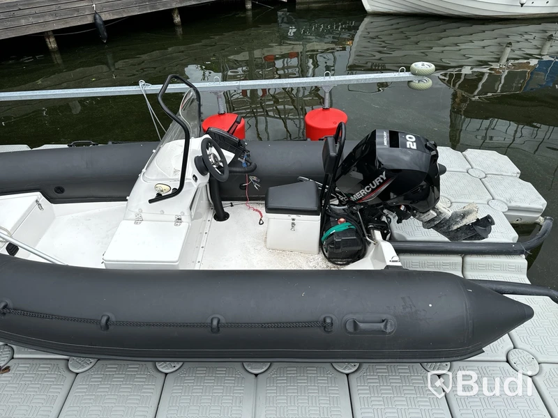 Ribbåt, GB 380, med motor Mercury F20