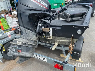 Powerboat 420 Tiller med motor Mercury F40, inklusive trailer
