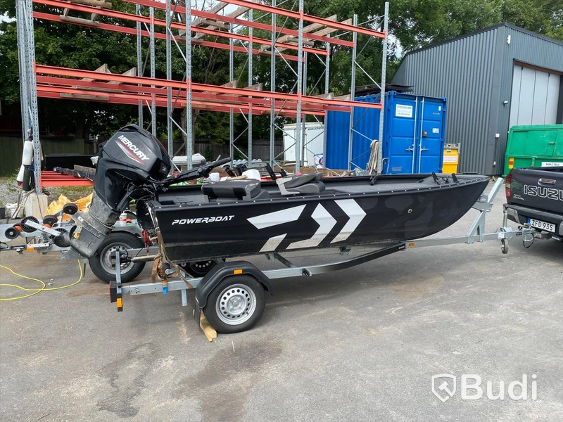 Powerboat 420 Tiller med motor Mercury F40, inklusive trailer