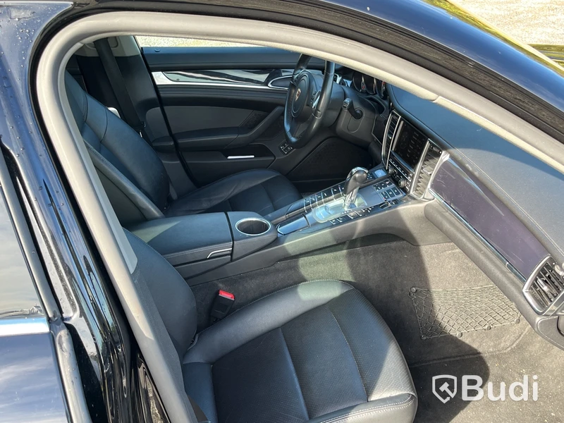 Personbil Porsche 970 Panamera 4S -2011