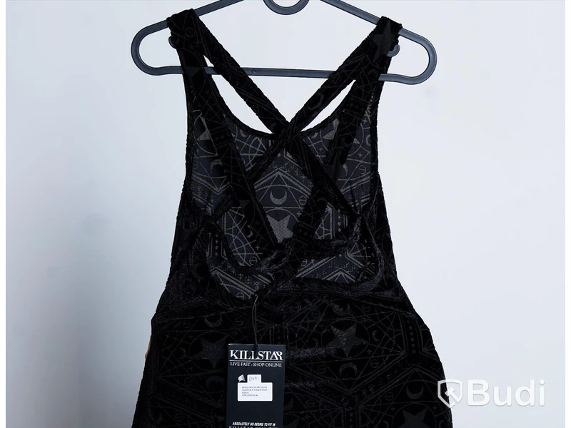 1 st NY maxiklänning, ärmlös - Killstar, stl S, svart stretchig mönstrad velour, totalt ord. pris ink. moms ca: 649 kr