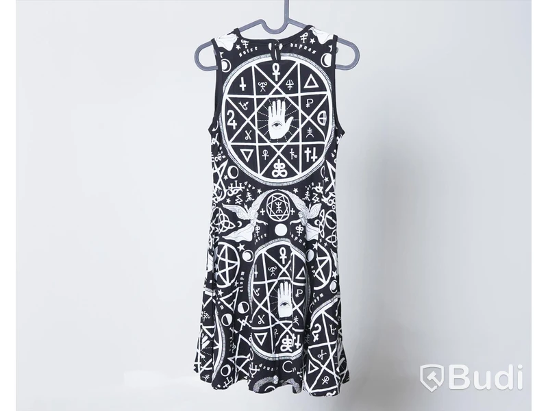 1 st NY Klänning - Killstar Classic Skater Dress, stl M, svart/vit, ord. pris ink. moms ca: 549 kr