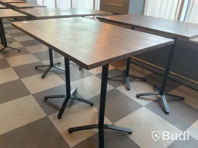 Cafebord barhöjd , 1200x800, höjd 900mm inköpta för 3791 SEK/st med klädkrokar