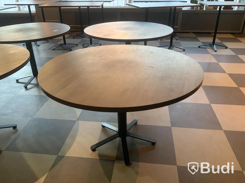 Cafebord rund , 1200 i diameter, höjd 750mm Inköpt för 5125 SEK/st
