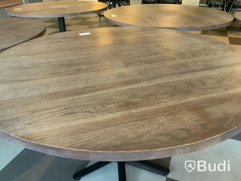 Cafebord rund , 1200 i diameter, höjd 750mm Inköpt för 5125 SEK/st