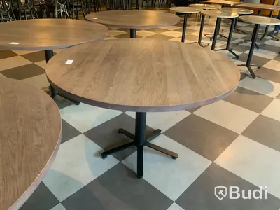 Cafebord rund , 1200 i diameter, höjd 750mm Inköpt för 5125 SEK/st