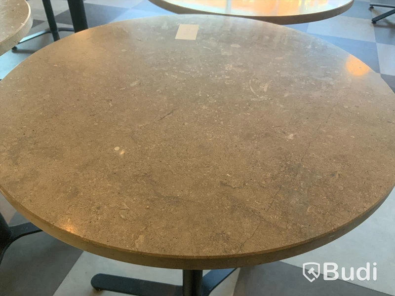Cafebord marmorskiva, diameter 55, höjd 750mm Inköpt för 3246 SEK/st