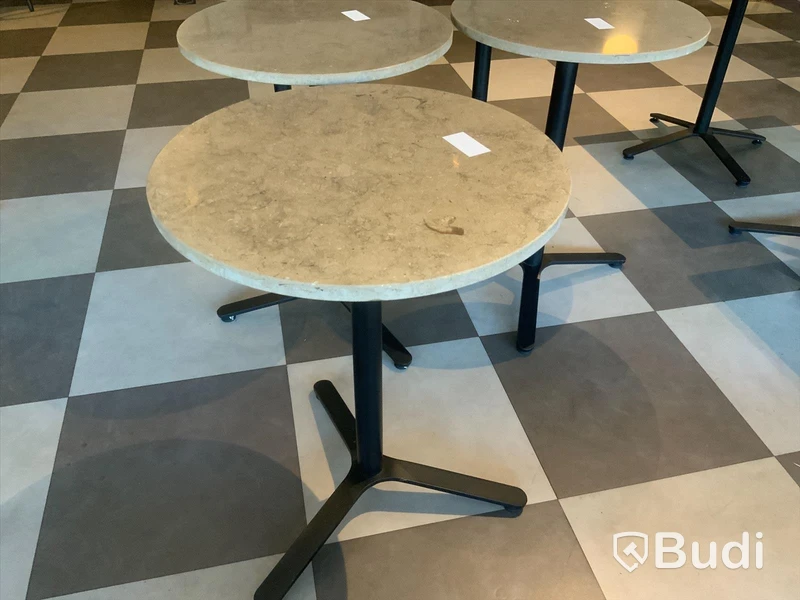 Cafebord marmorskiva, diameter 55, höjd 750mm Inköpt för 3246 SEK/st