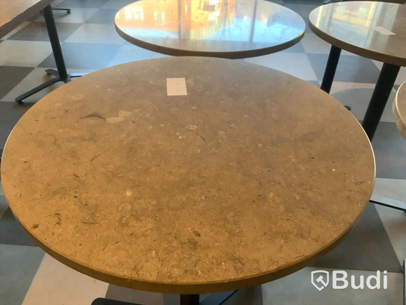 Cafebord marmorskiva, diameter 55, höjd 750mm Inköpt för 3246 SEK/st
