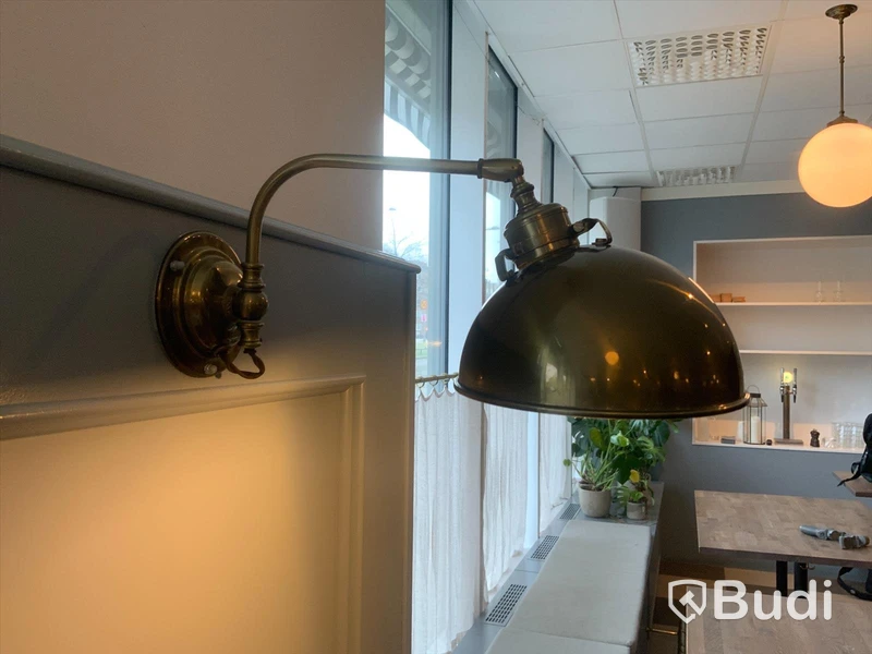 2st väggarmatur 18cm diameter på skärmen. Karlskrona lampfabrik