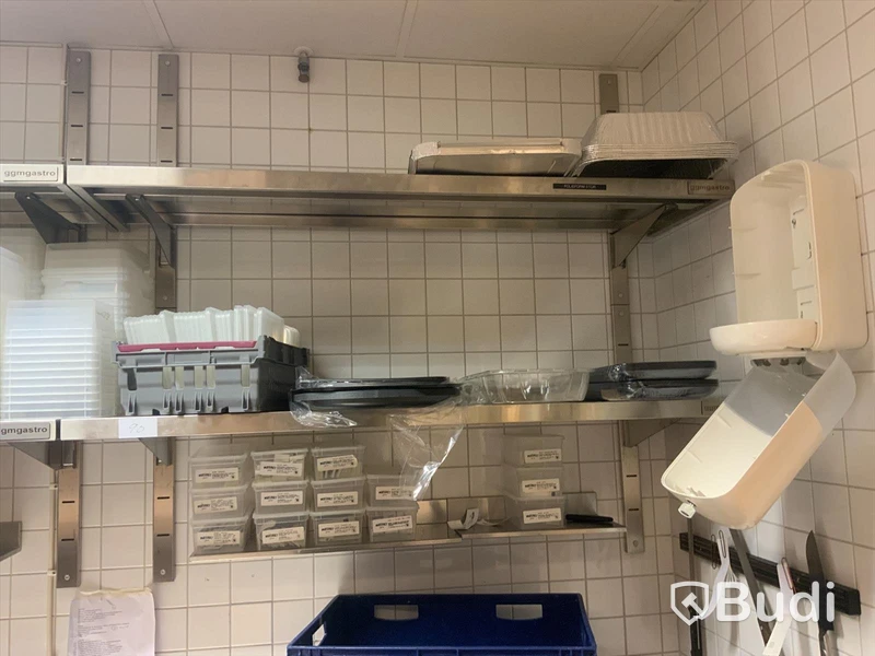 Väggmonterad hylla i 2 etage 140x40