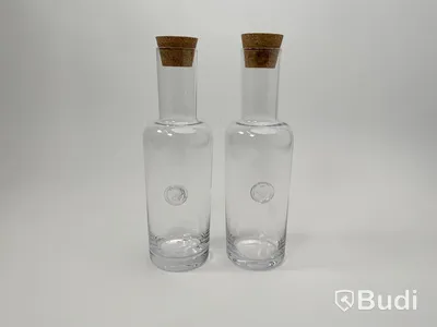 2 st vattenkaraffer