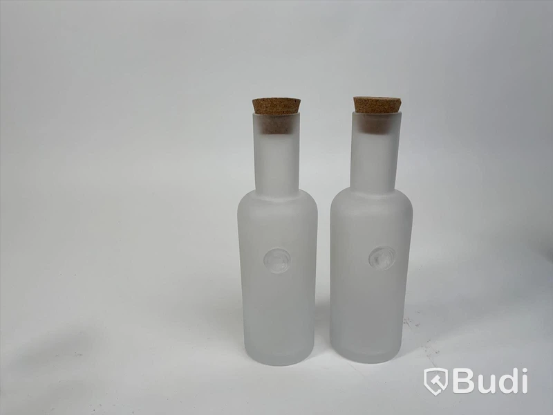 2x Vattenkaraffer frostat glas