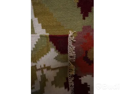 Handknuten röllakan från AXECO, design: Astred, ca 140x200 cm