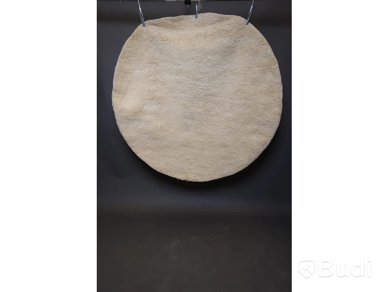 Handknuten röllakan från AXECO designad av Karin Bernholm, design: Mossa, 150 cm i diameter