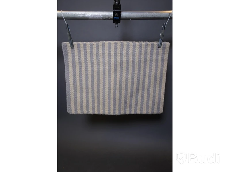 Handvävd matta från AXECO, design 4-S, 50x70 cm