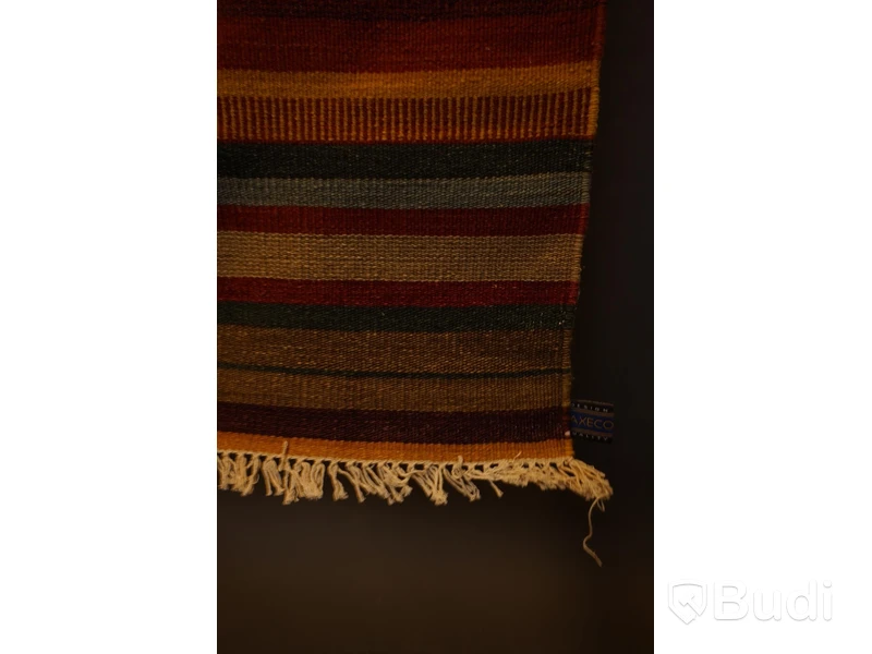 Handvävd röllakan från AXECO, design: FINE KILIM, 140 x 200 cm