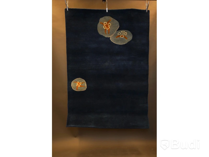 Handknuten matta, design: MANETHAY, 140 x 200 cm