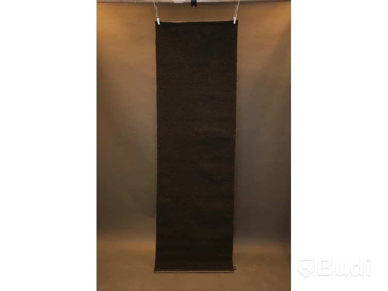 Handvävd röllakan från AXECO designad av Malin Ångström, design: SERGEL PLAIN, 80 x 300 cm