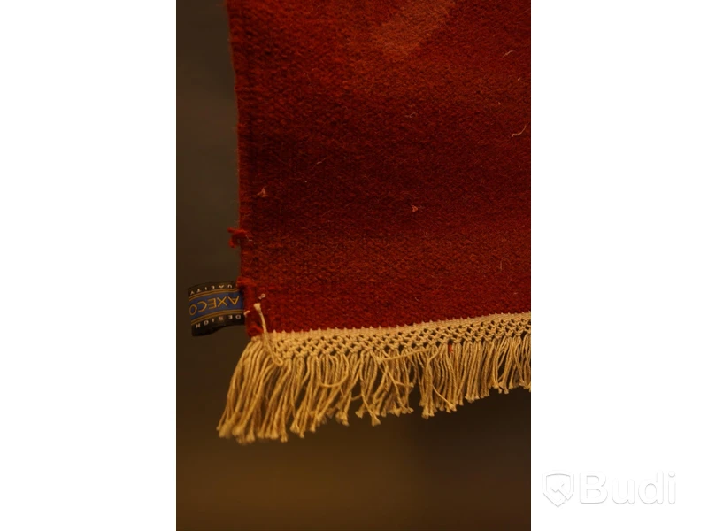 Handknuten röllakan från AXECO, design: KLARA, 80 x 160 cm