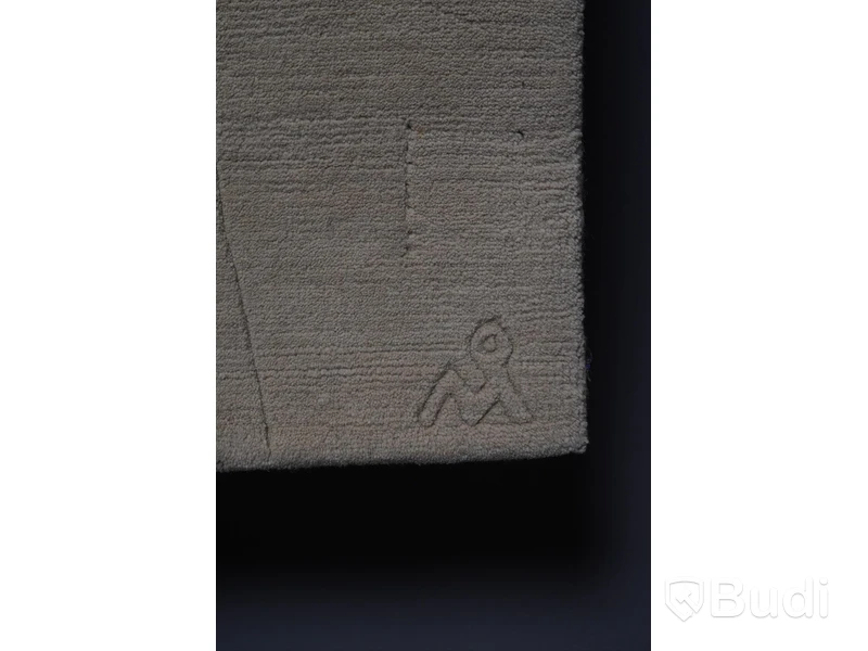 Handknuten matta från Axeco designad av Malin Ångström