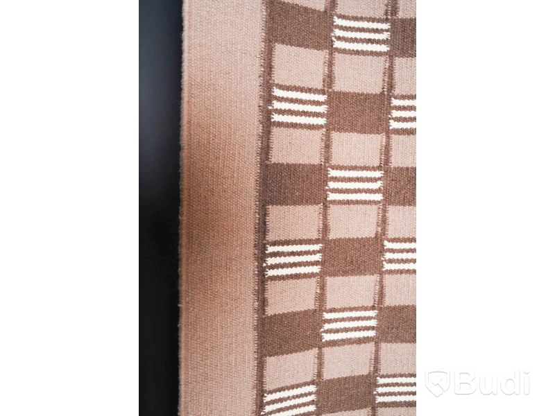 Handgjord matta, Axeco, 170 x 230 cm, design Anna-Johanna Ångström