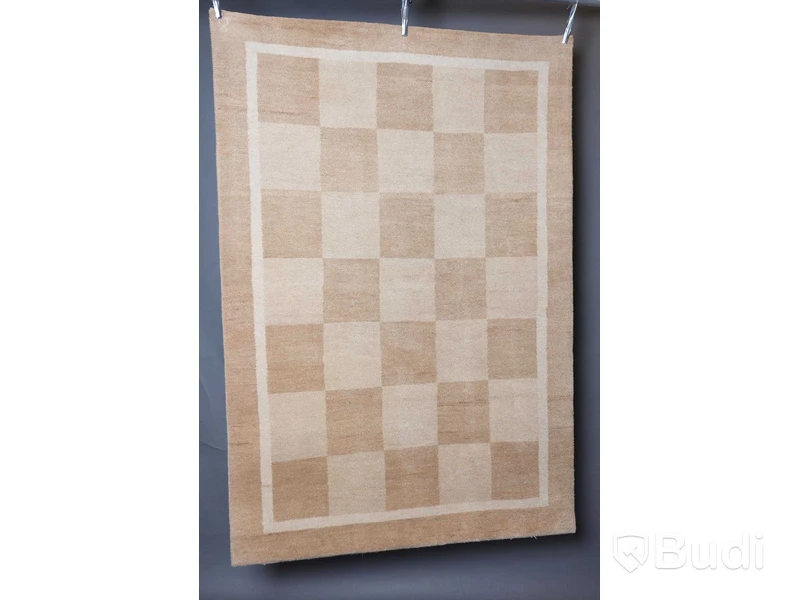 Matta, Axeco modell: Handtuftad matta i ull, 135x195cm.