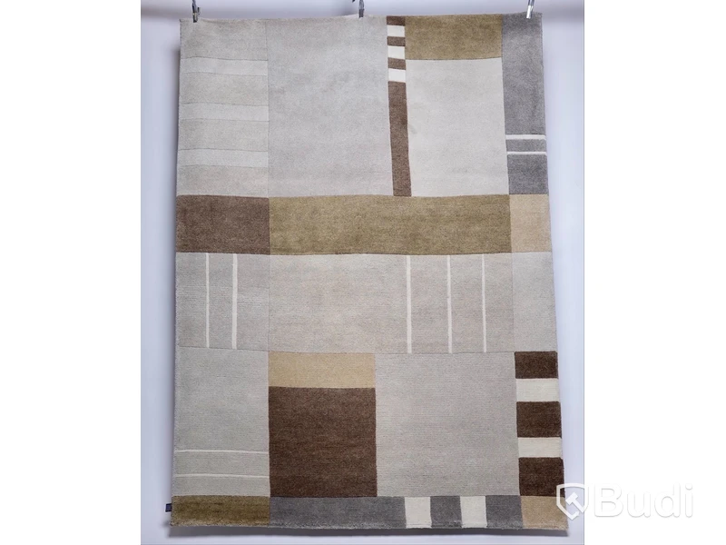 Matta, Axeco 170x230 cm. Handknuten matta i ull i bra kvalité.