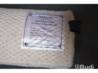 Axeco Matta, Handvävd i 100procent ull, 170 x 230 cm