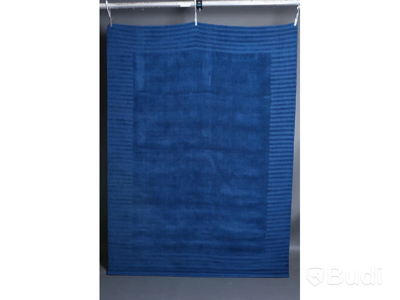 Matta, Axeco modell: Handtuftad, 235 x 175 cm