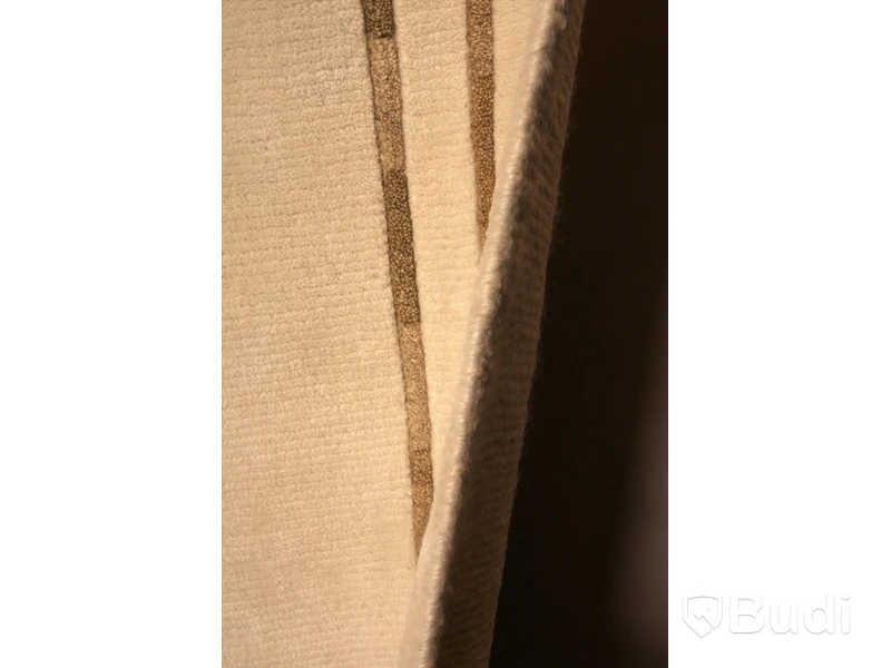 Axeco Handknuten matta i 100% ull, 200 x 280 cm