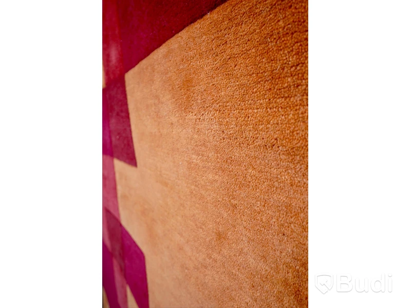 Matta, AXECO 140x200cm. Handknuten matta i ull av högsta kvalité.