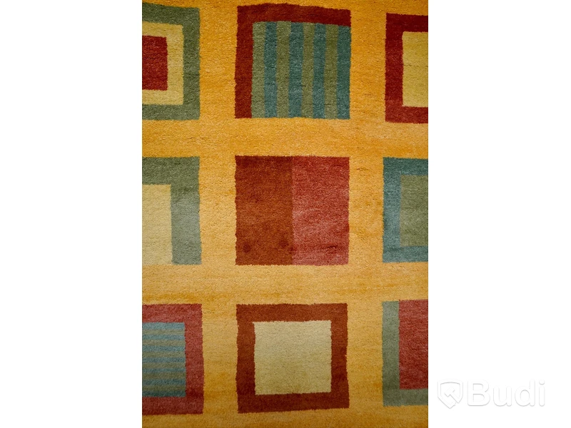 Matta, AXECO 140x200cm. Handknuten matta i ull av högsta kvalité.