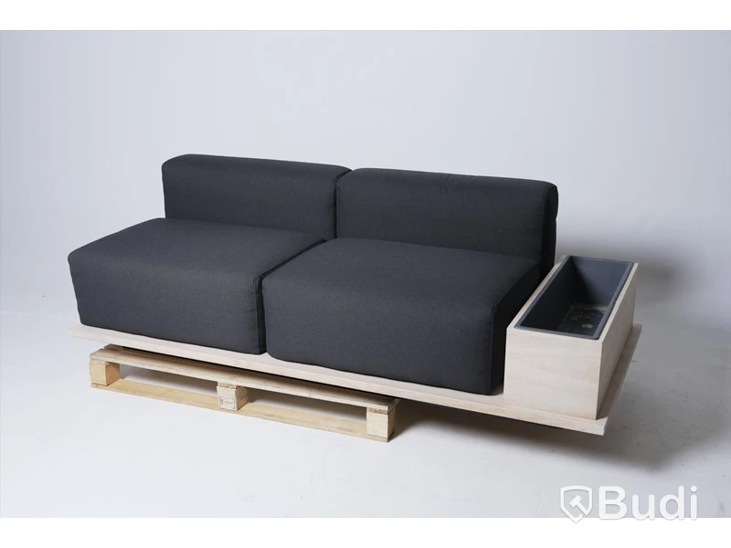 Designsoffa med växtförvaring - Meet designad av Fattorini & Rizzini & Partners för Offecct, 2-sits. OBS! sista bilden är referensbild