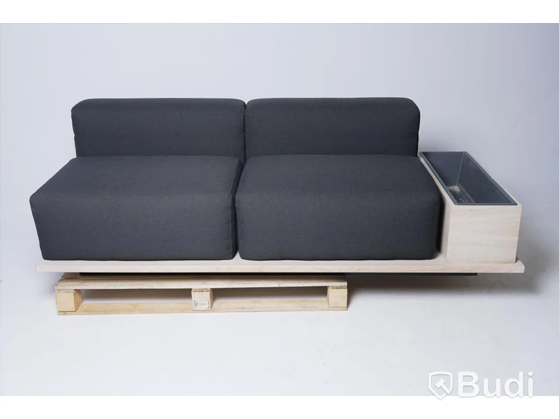 Designsoffa med växtförvaring - Meet designad av Fattorini & Rizzini & Partners för Offecct, 2-sits. OBS! sista bilden är referensbild
