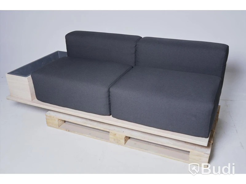 Designsoffa med växtförvaring - Meet designad av Fattorini & Rizzini & Partners för Offecct, 2-sits. OBS! sista bilden är referensbild