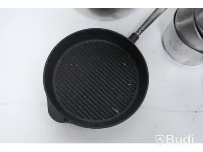 Diverse rostfria kökstillbehör
