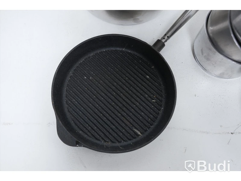 Diverse rostfria kökstillbehör