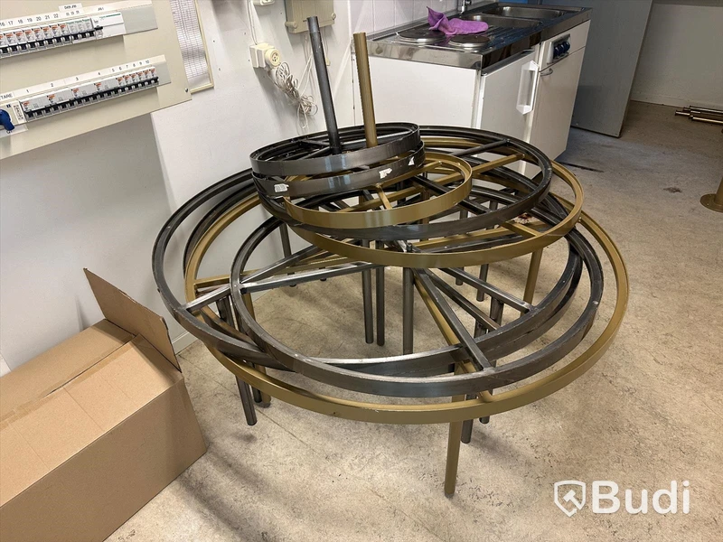 Butiksinrednig klädbutik YES London Kista