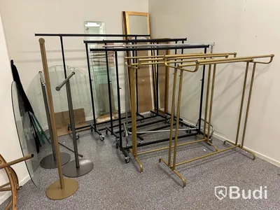 Butiksinrednig klädbutik YES London Kista