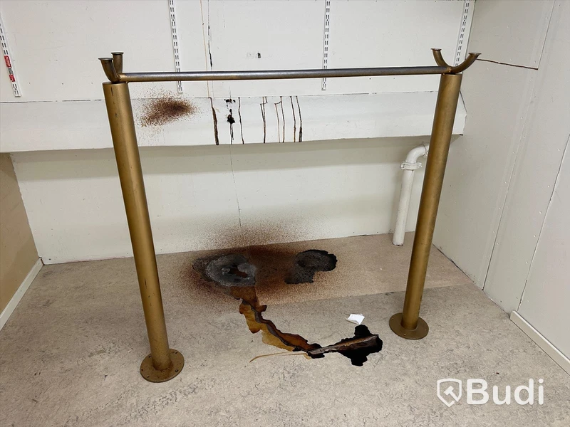 Butiksinrednig klädbutik YES London Kista