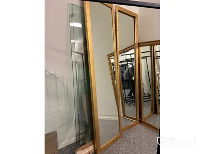 Butiksinrednig klädbutik YES London Kista