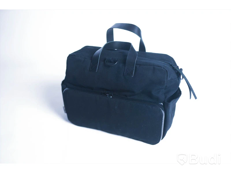 Skötväska - MOJ Sweden, Juni, svart. Bomullscanvas och skinn. Ny, Obruten förpackning.