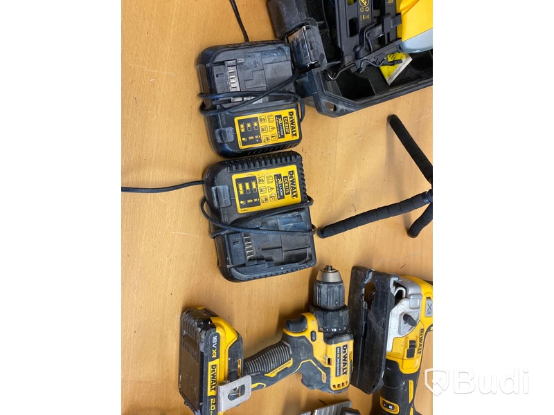 Spikpistol, skruvdragare m.m. DeWalt