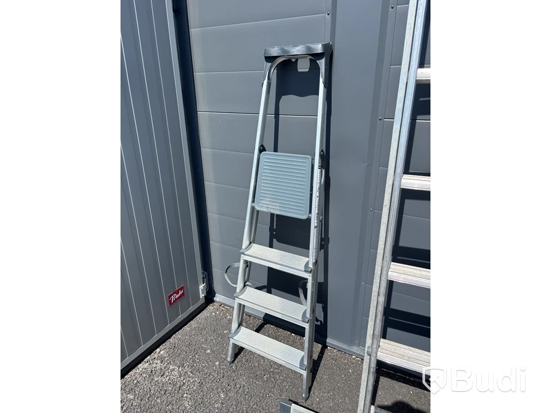Stegar WIBE 4 styck och en säckkärra